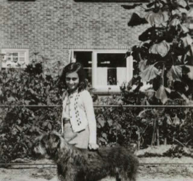 Anne Frank (8)