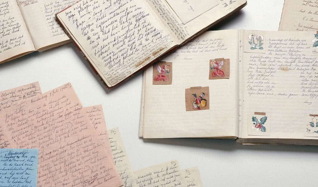 anne-frank-writing-spread